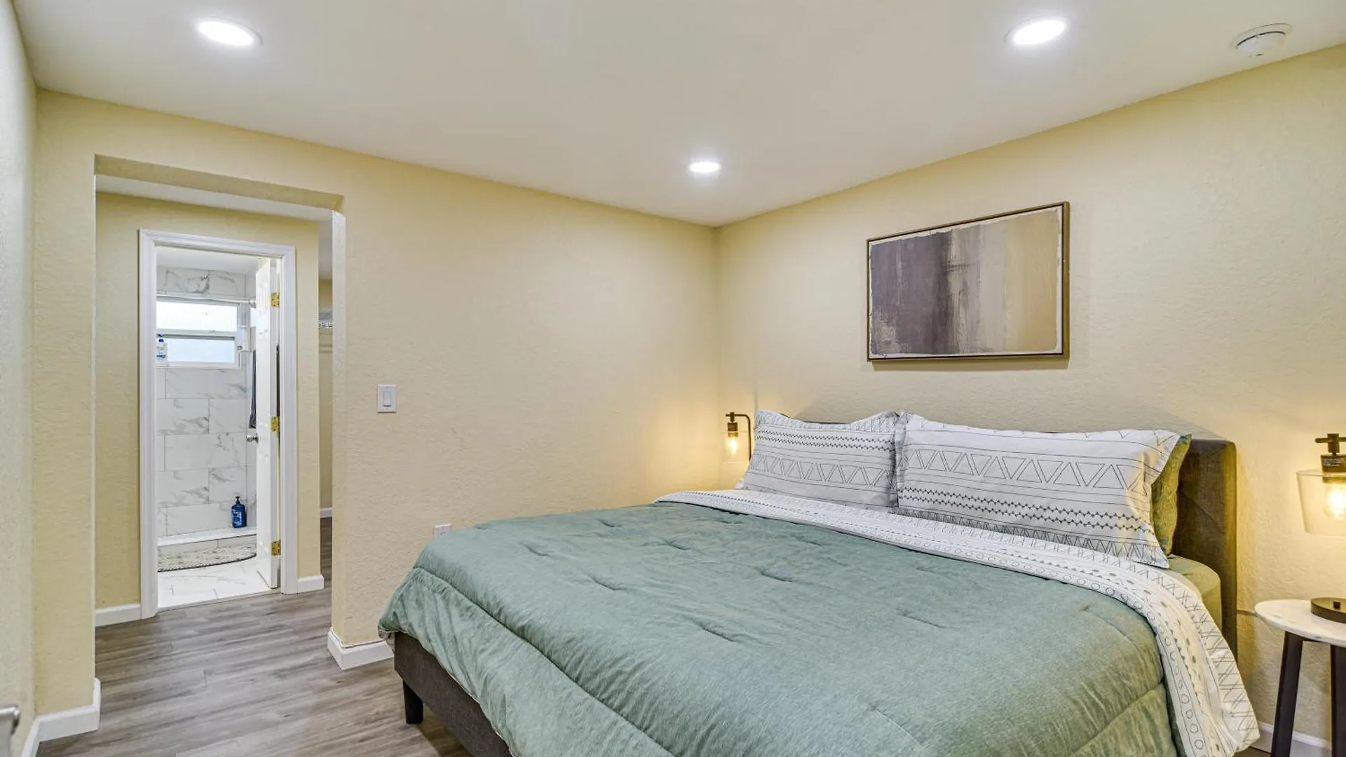 بيت للعطل Spacious Tampa Home Pets Welcome!