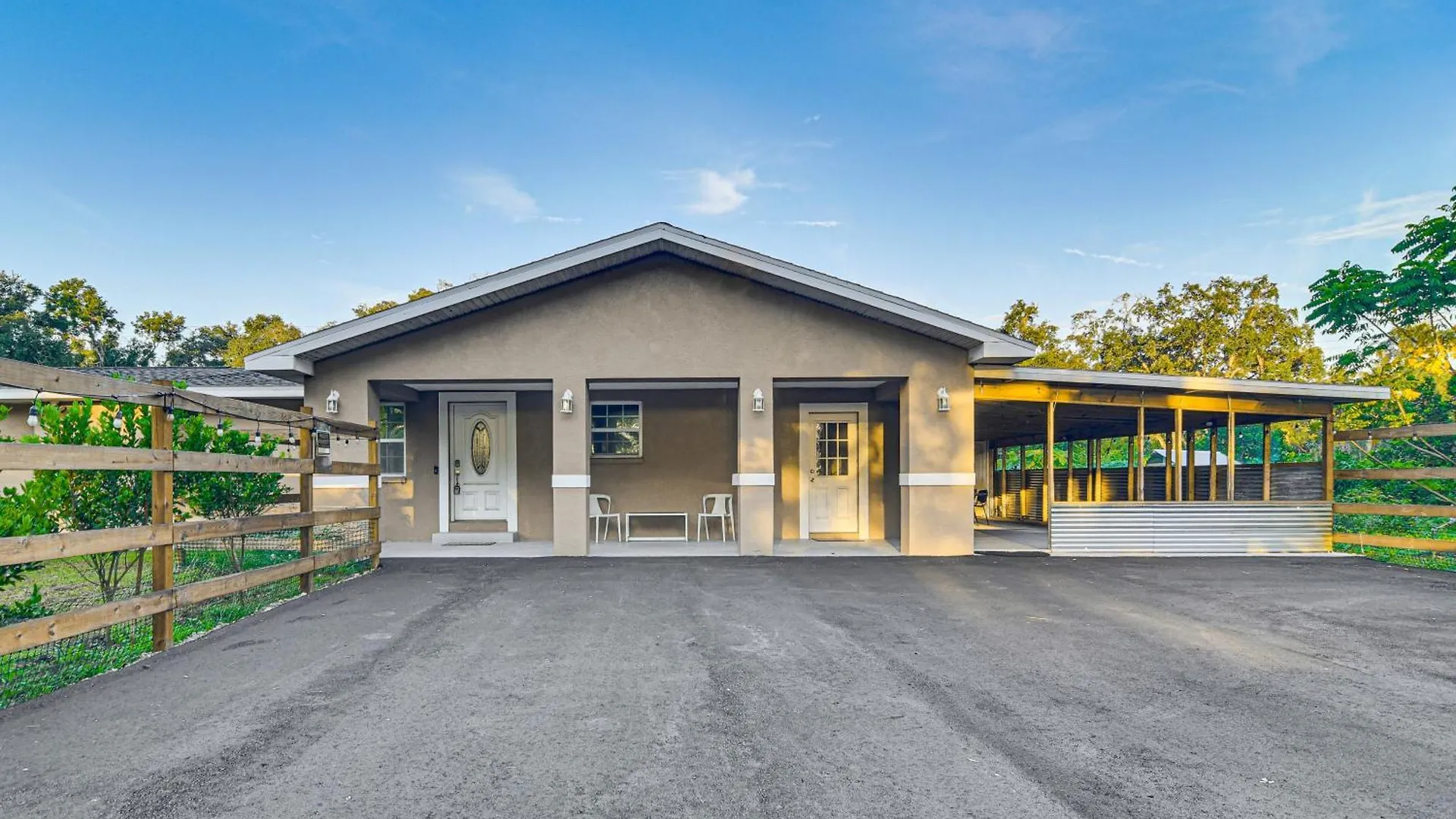 Spacious Tampa Home Pets Welcome! بيت للعطل